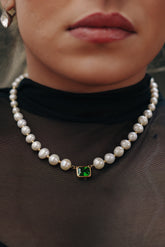 8MM FRESHWATER PEARL GREEN GEMSTONE NECKLACE - GOLD